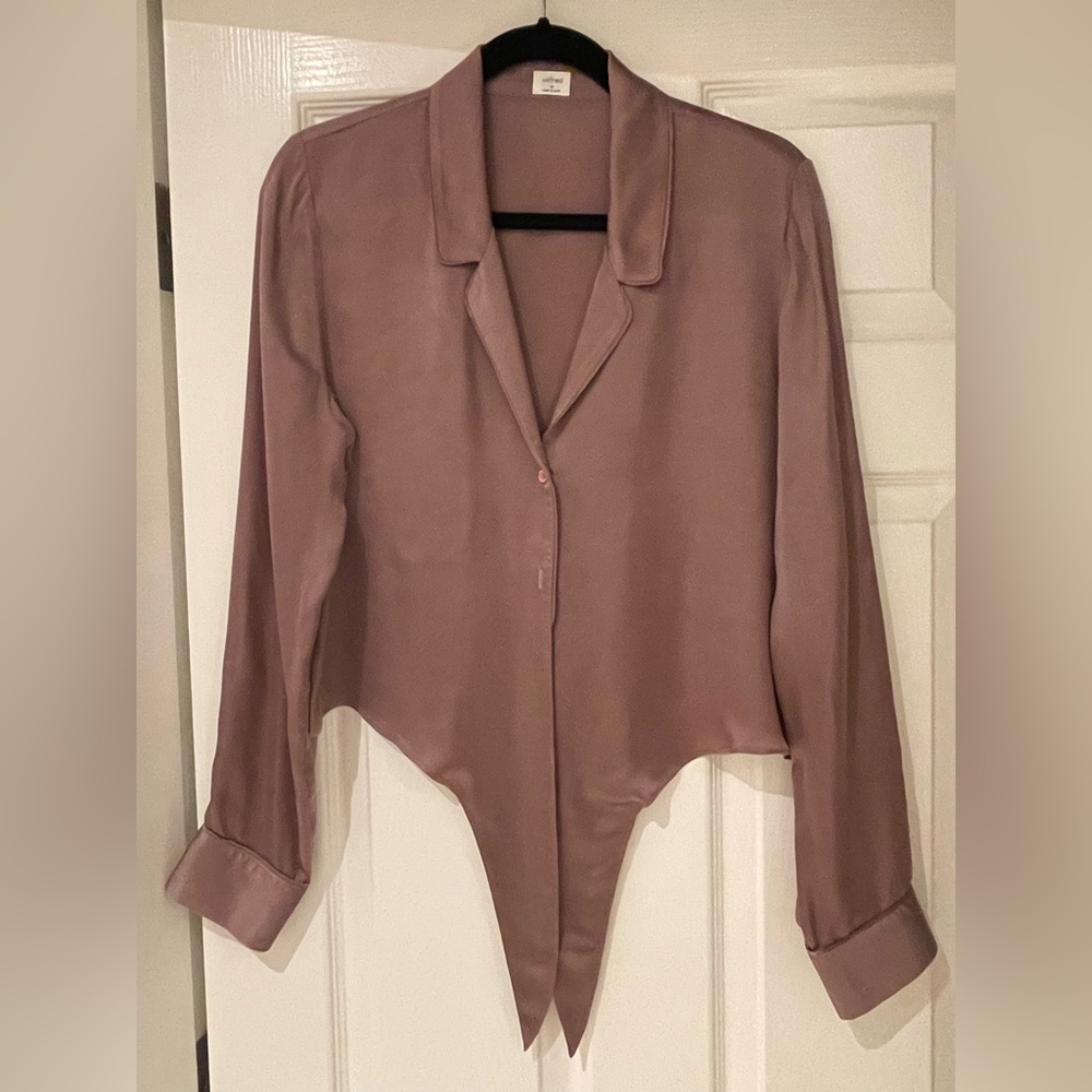 Wildred Taupe Tie Front Satin Blouse. Size M